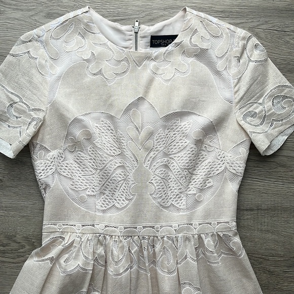 Topshop Cream and White Lace Dress - Picture 3 of 9